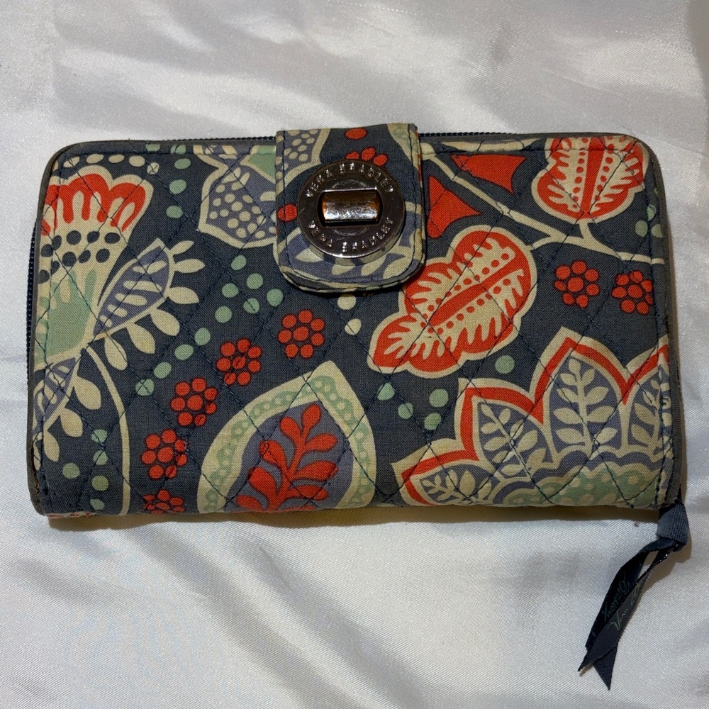 Vera Bradley Floral Patterned Women's Wallet